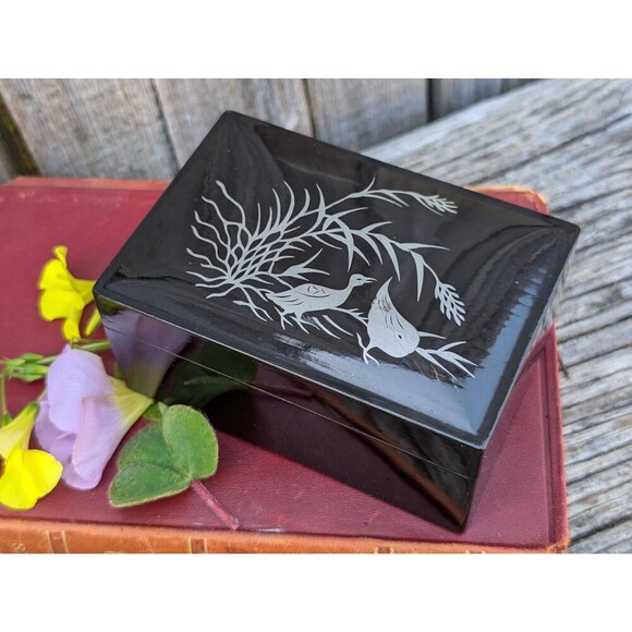 Vintage Lacquer Ware Jewelry Box, Asian Decor Trinket Box - Picture 1 of 10